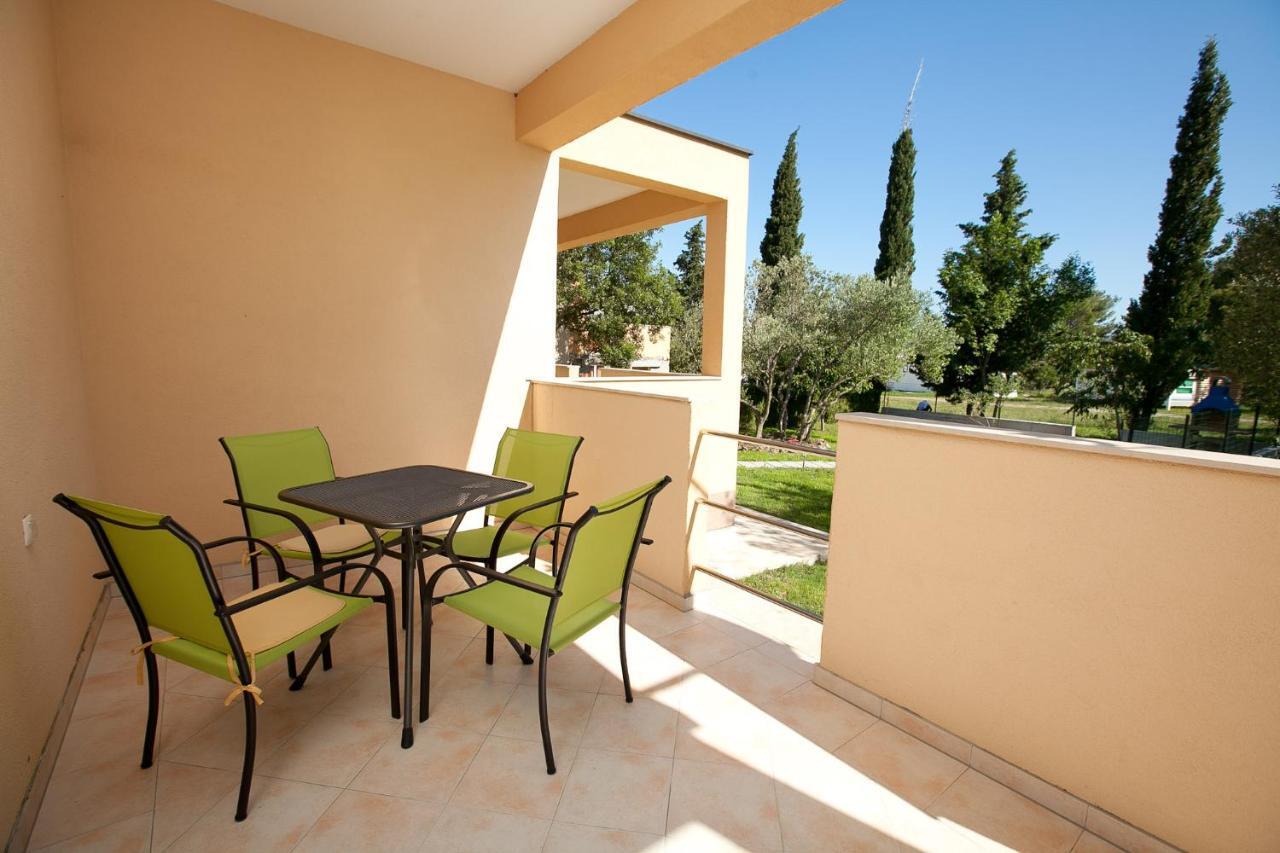 Apartmani Lea ستاريغغاد باكلينتسا المظهر الخارجي الصورة