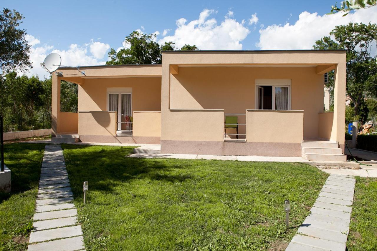 Apartmani Lea ستاريغغاد باكلينتسا المظهر الخارجي الصورة