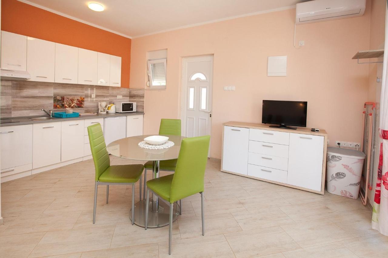 Apartmani Lea ستاريغغاد باكلينتسا المظهر الخارجي الصورة
