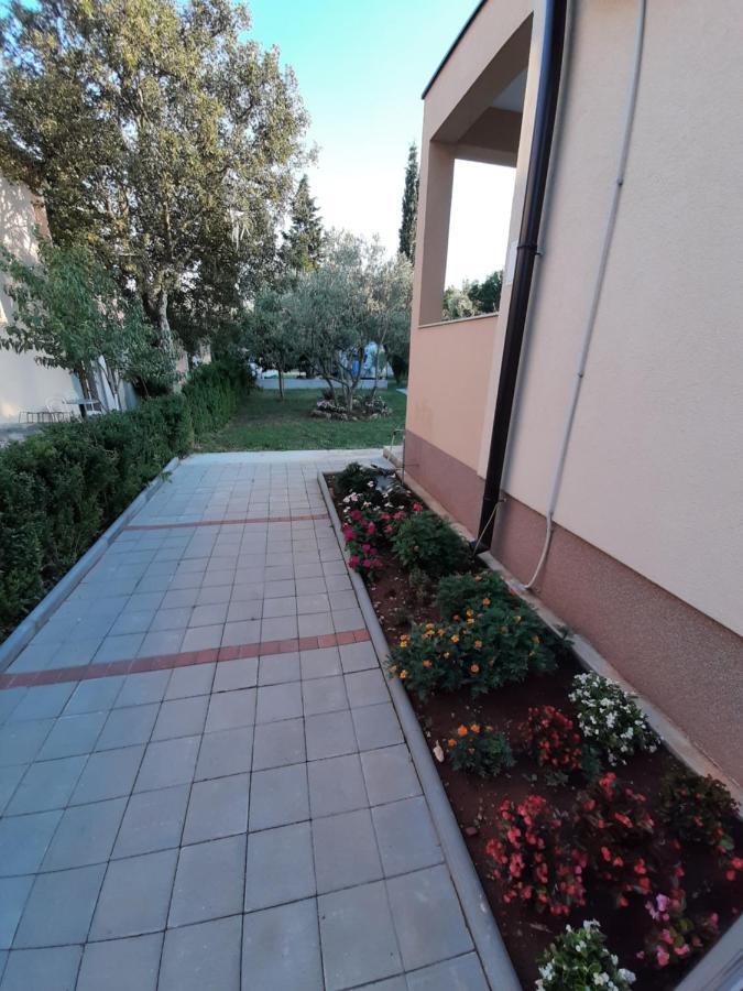 Apartmani Lea ستاريغغاد باكلينتسا المظهر الخارجي الصورة